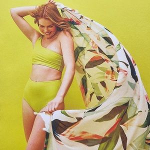 NWTs Birds of Paradise Pareo by Subtle Luxury